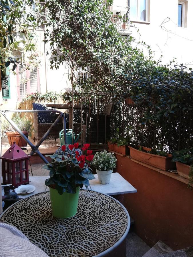 Apartments Campo De Fiori Ρώμη Εξωτερικό φωτογραφία